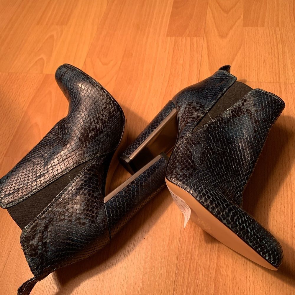 BCBG Max Azria Booties - Picture 3 of 11